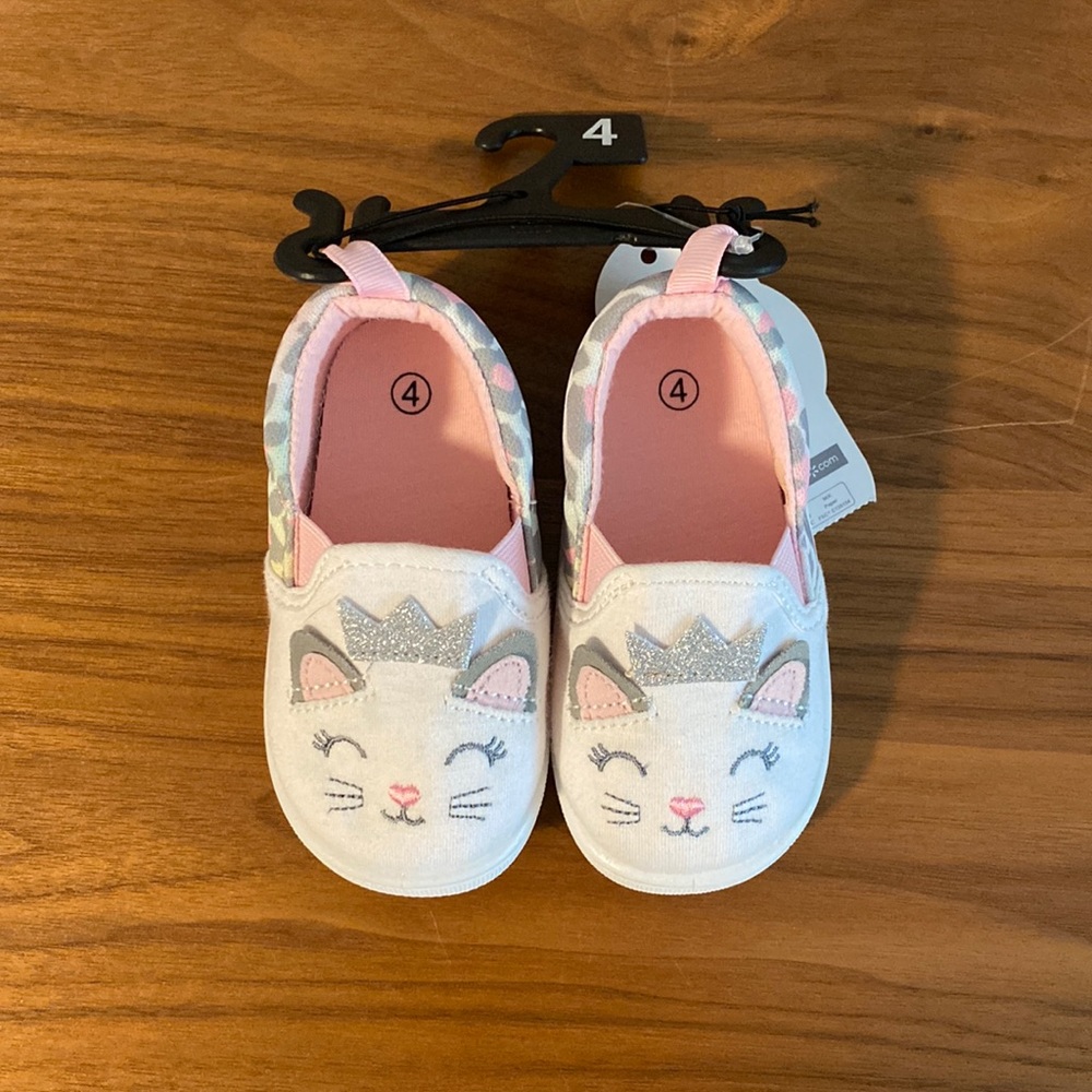 NWT Wonder Nation princess kitty slip-ons size 4